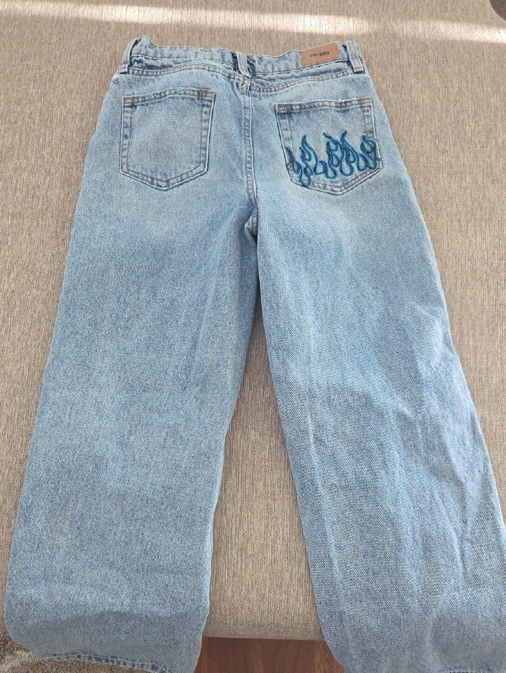 2 RSQ Light Blue Wide-Leg Jeans One with Blue Flame Pocket Embroidery